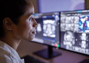 (AI) to help radiologists with CT scans